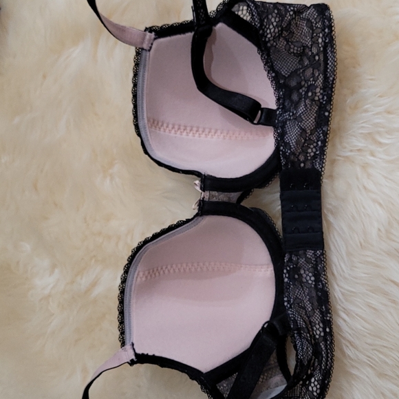 WACOAL | B.tempt'd Lacy Underwire Bra Bundle - 32C - Picture 9 of 14